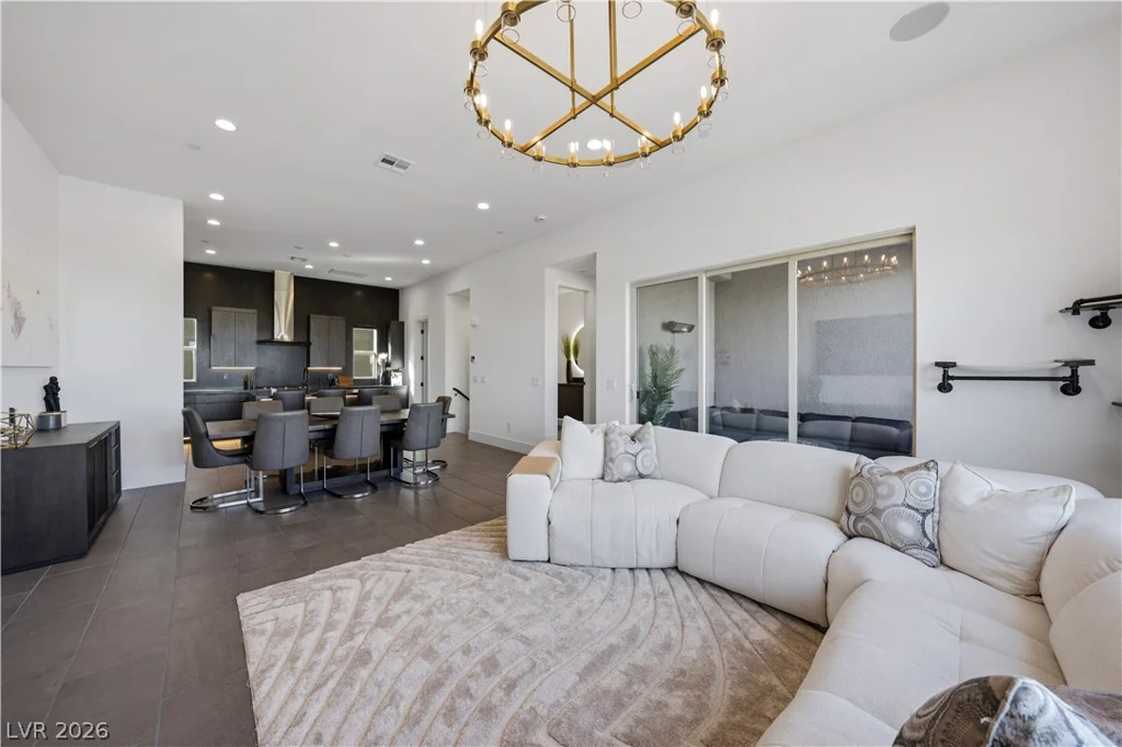 664 Sentinel Spire, Las Vegas, NV 89138