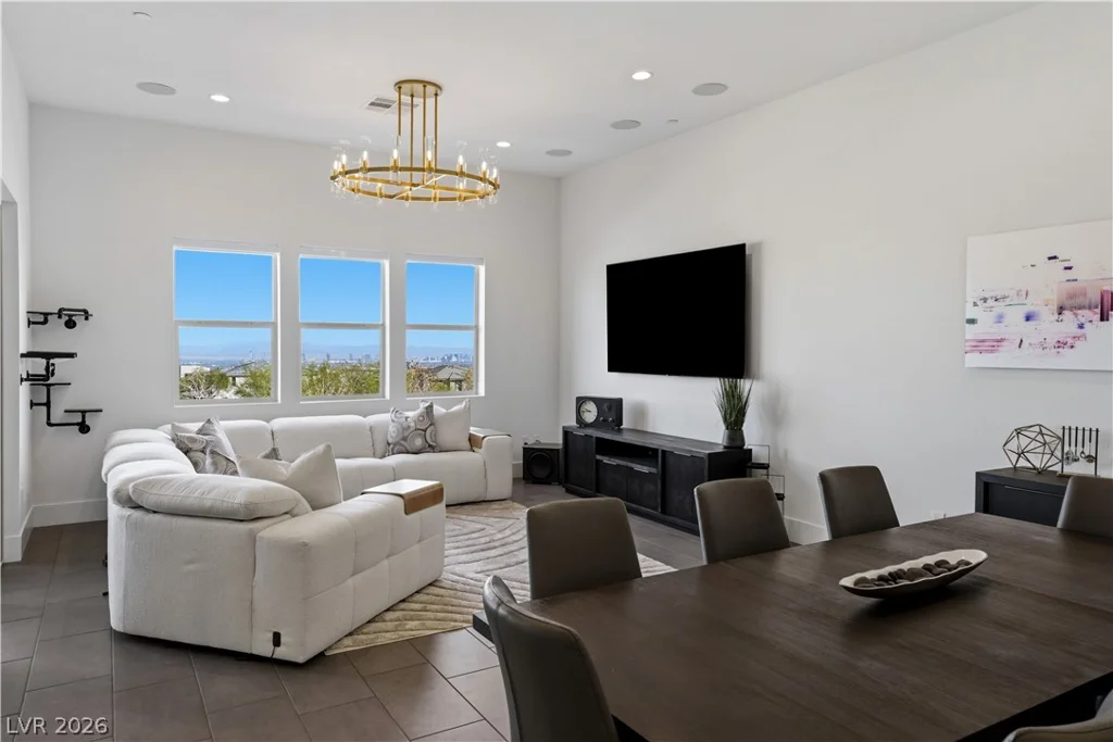 664 Sentinel Spire, Las Vegas, NV 89138