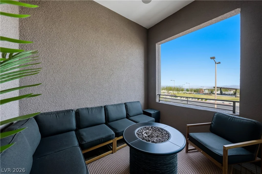 664 Sentinel Spire, Las Vegas, NV 89138