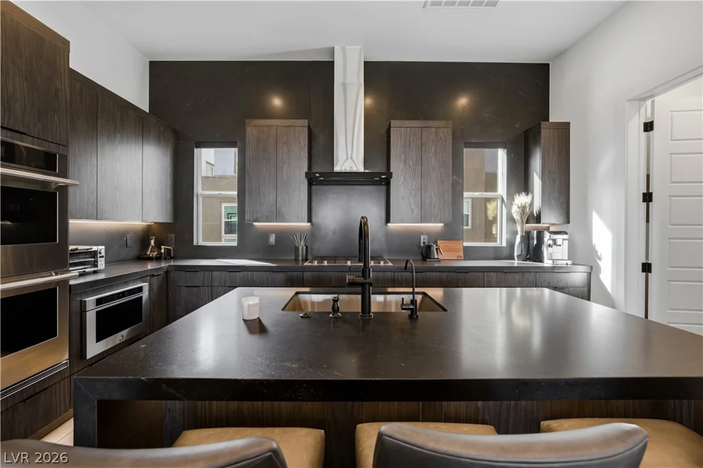 664 Sentinel Spire, Las Vegas, NV 89138