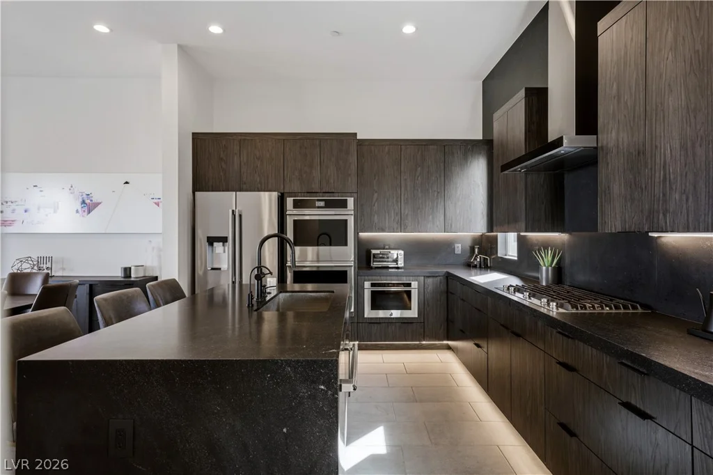 664 Sentinel Spire, Las Vegas, NV 89138