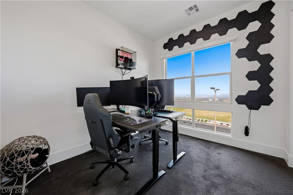 664 Sentinel Spire, Las Vegas, NV 89138