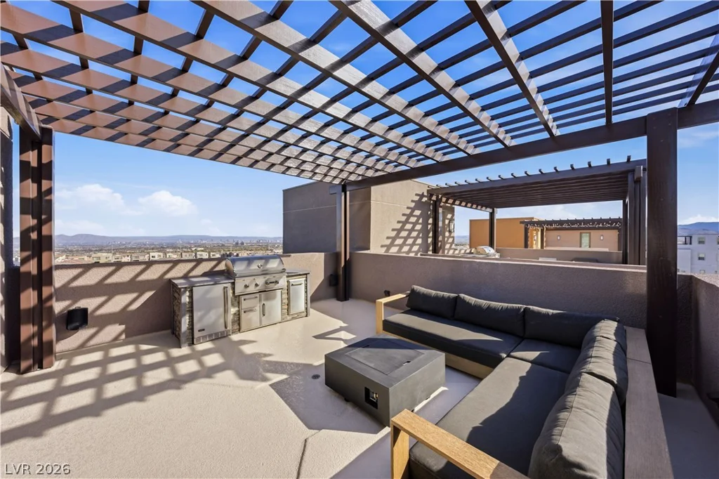 664 Sentinel Spire, Las Vegas, NV 89138