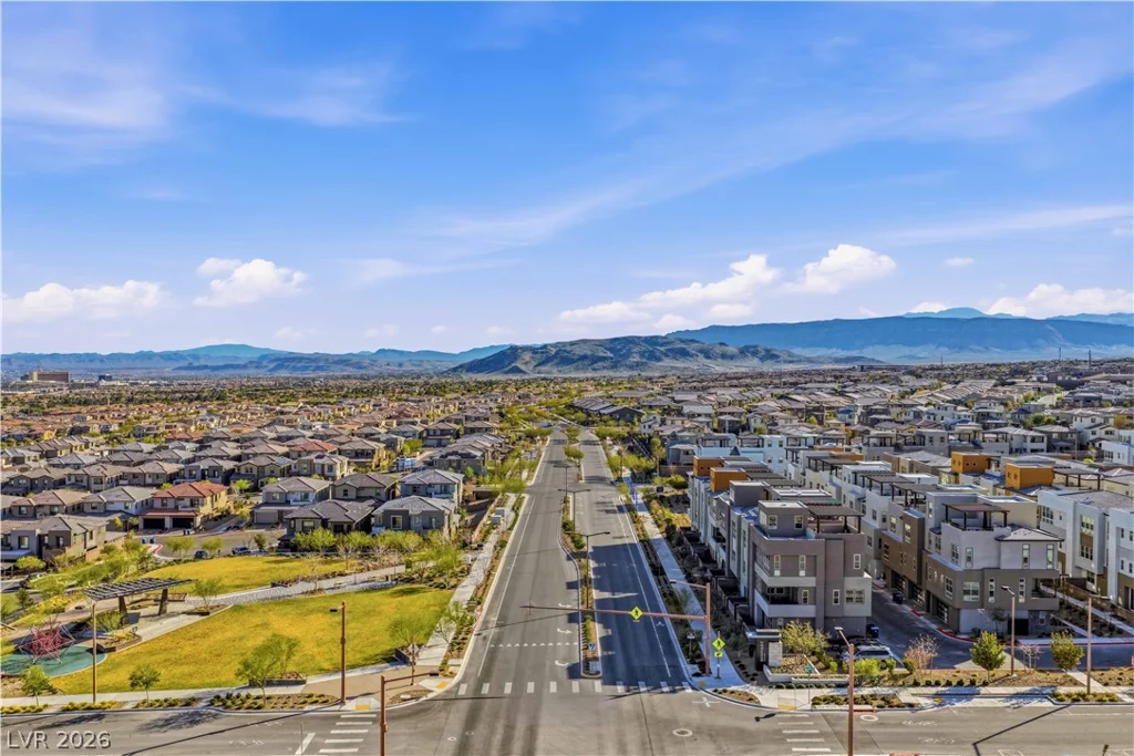 664 Sentinel Spire, Las Vegas, NV 89138