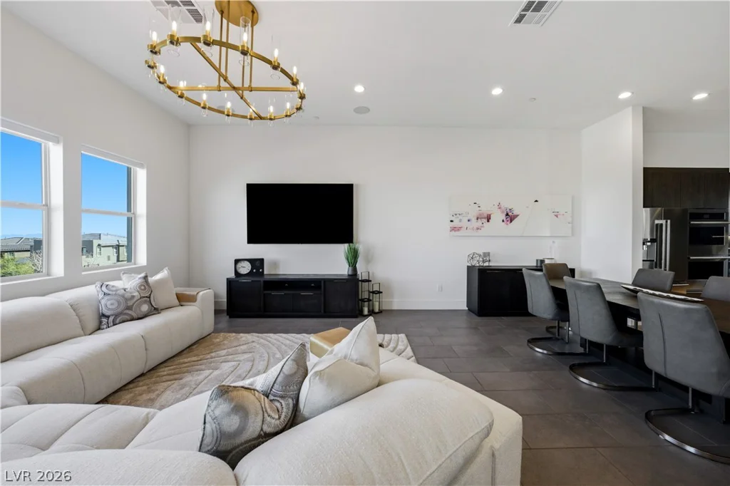 664 Sentinel Spire, Las Vegas, NV 89138