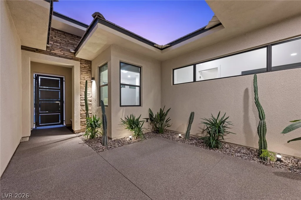 5 Gemstar, Las Vegas, NV 89135