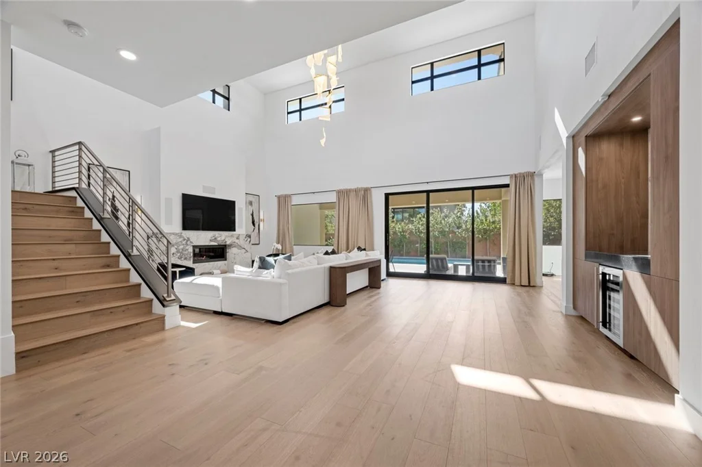 5 Gemstar, Las Vegas, NV 89135