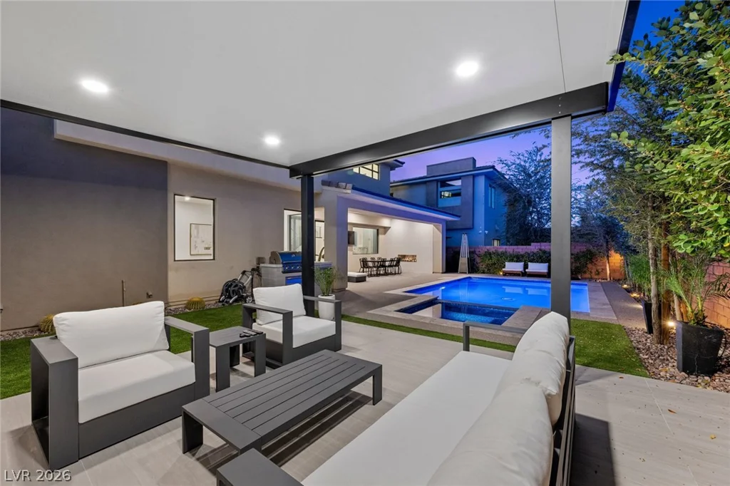 5 Gemstar, Las Vegas, NV 89135