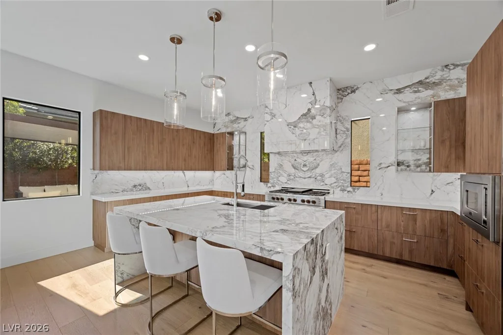 5 Gemstar, Las Vegas, NV 89135