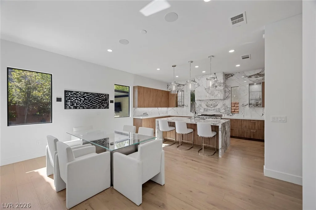 5 Gemstar, Las Vegas, NV 89135