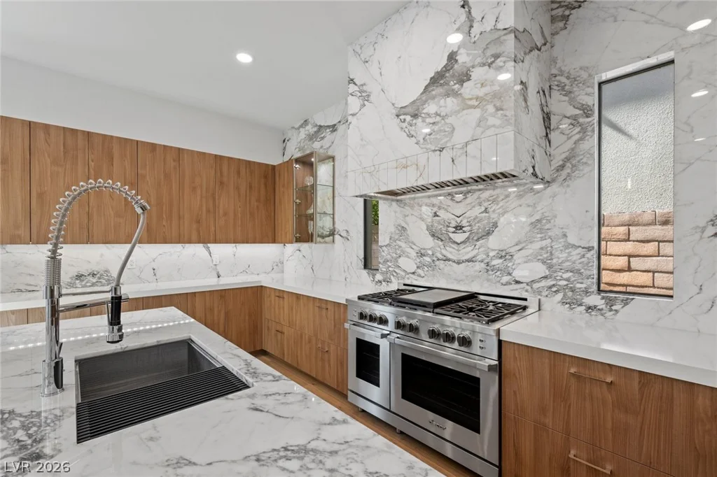 5 Gemstar, Las Vegas, NV 89135