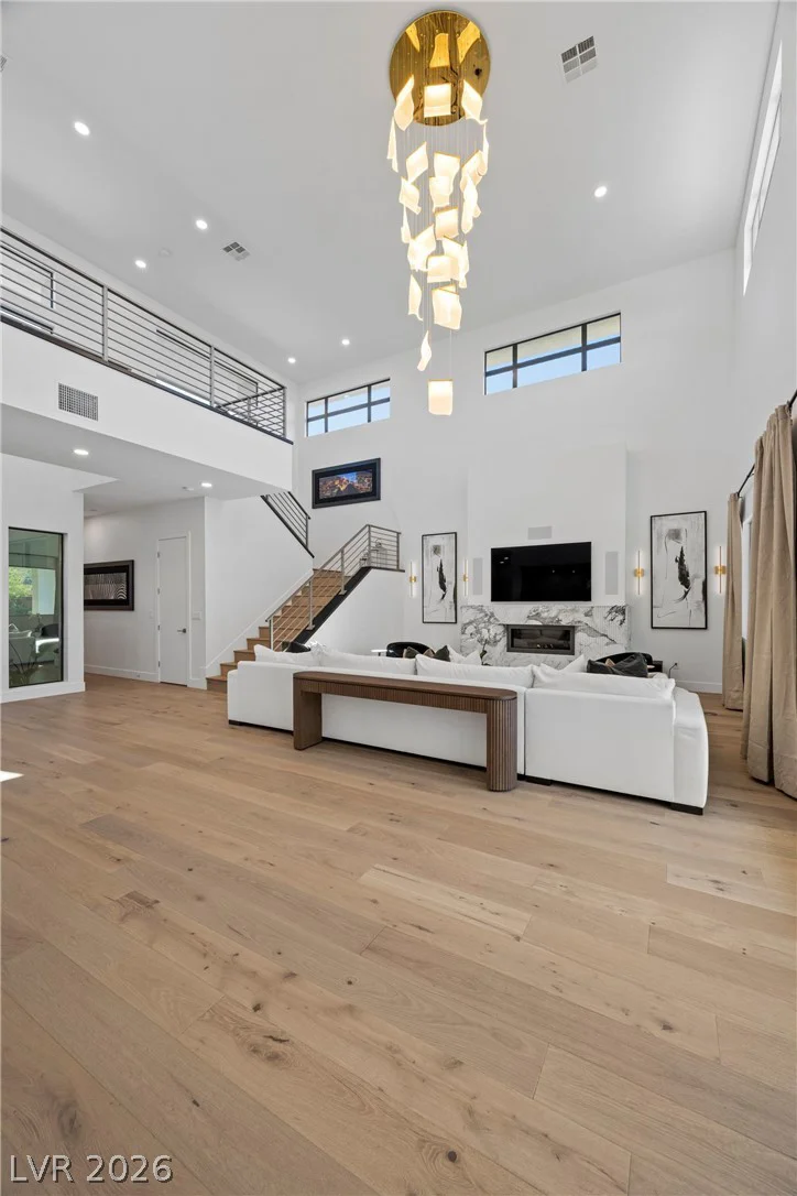 5 Gemstar, Las Vegas, NV 89135