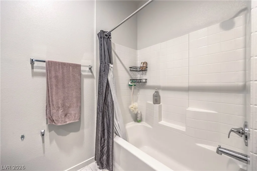 1252 Rocky Gap, Las Vegas, NV 89135