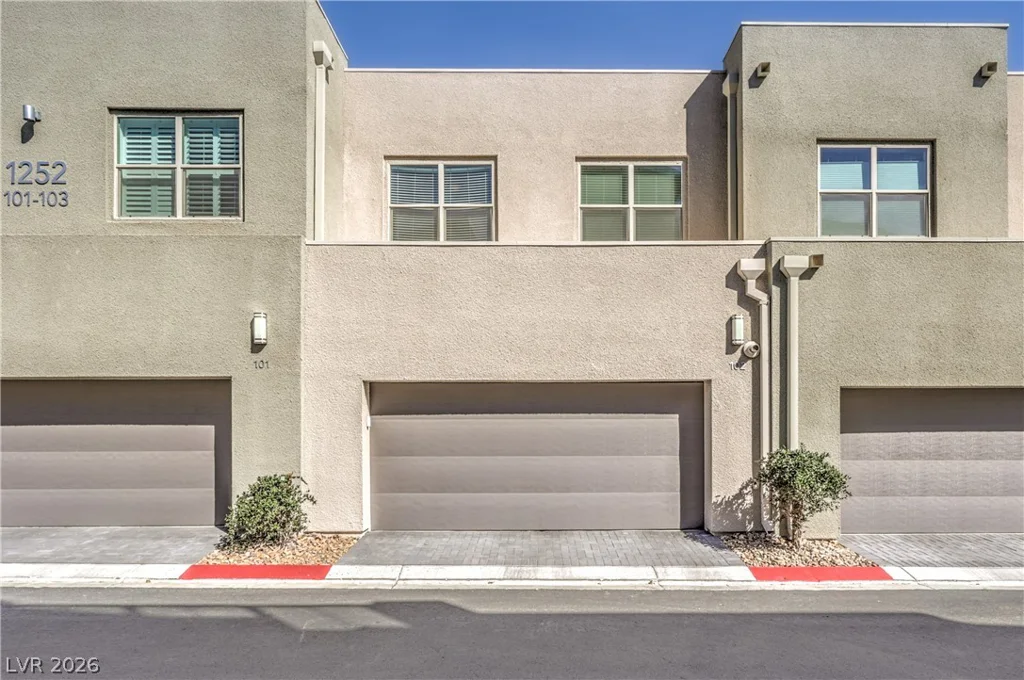 1252 Rocky Gap, Las Vegas, NV 89135
