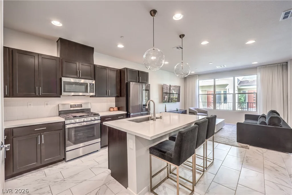 1252 Rocky Gap, Las Vegas, NV 89135