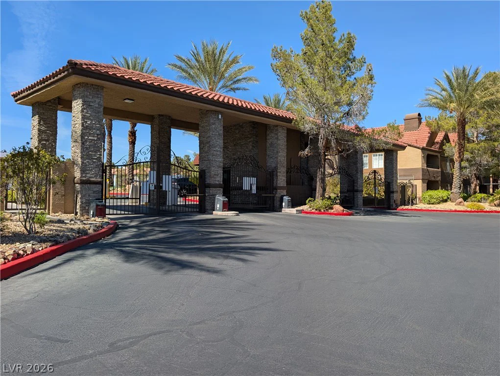 2200 Fort Apache, Las Vegas, NV 89117