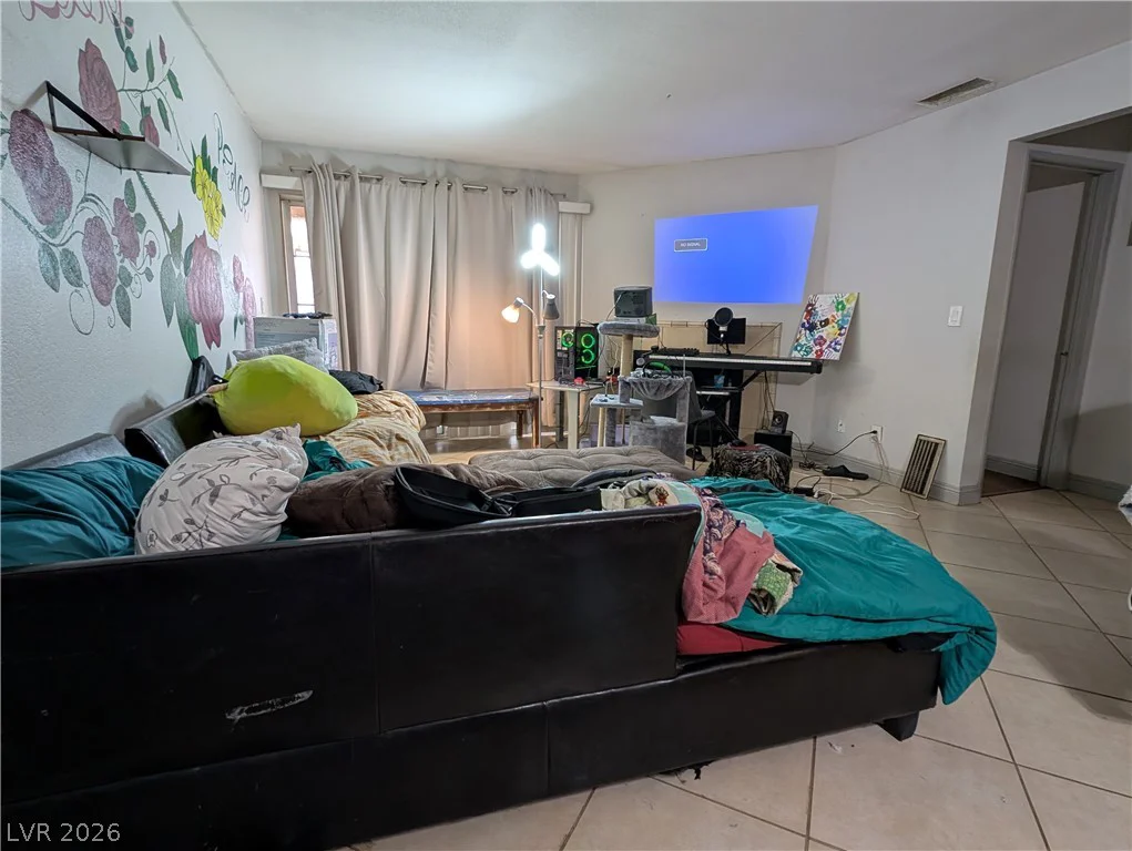 2200 Fort Apache, Las Vegas, NV 89117