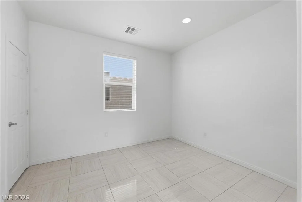 752 Looking Bear, Las Vegas, NV 89178