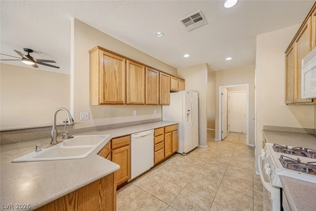 7661 Broadwing, North Las Vegas, NV 89084