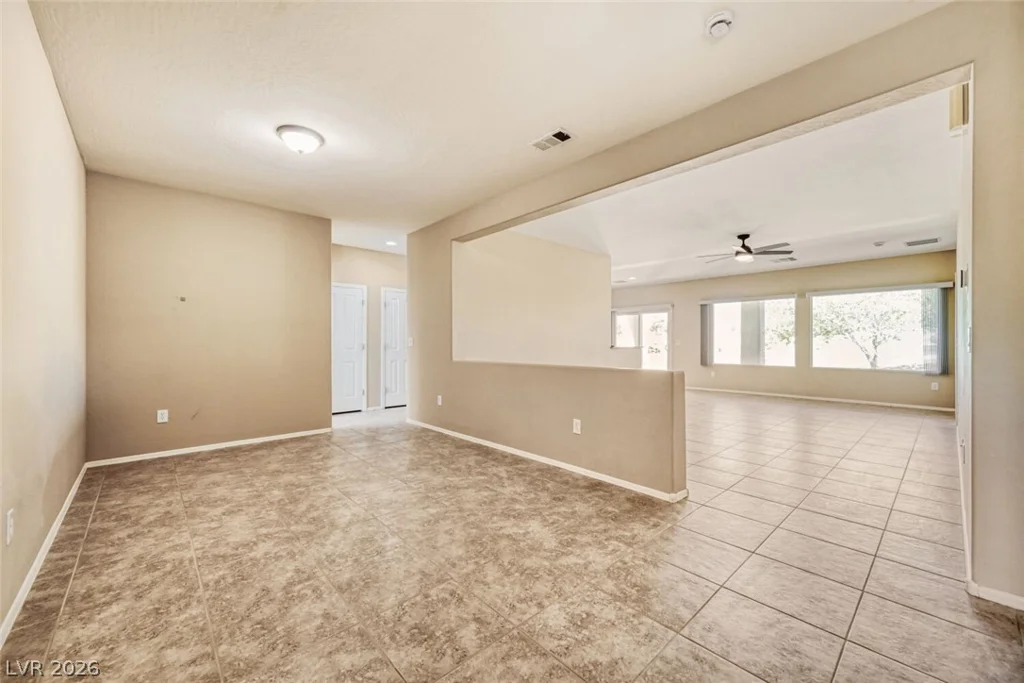 7661 Broadwing, North Las Vegas, NV 89084