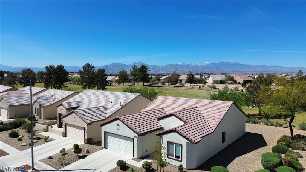 7661 Broadwing, North Las Vegas, NV 89084