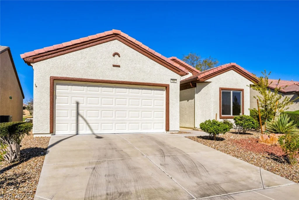 7661 Broadwing, North Las Vegas, NV 89084