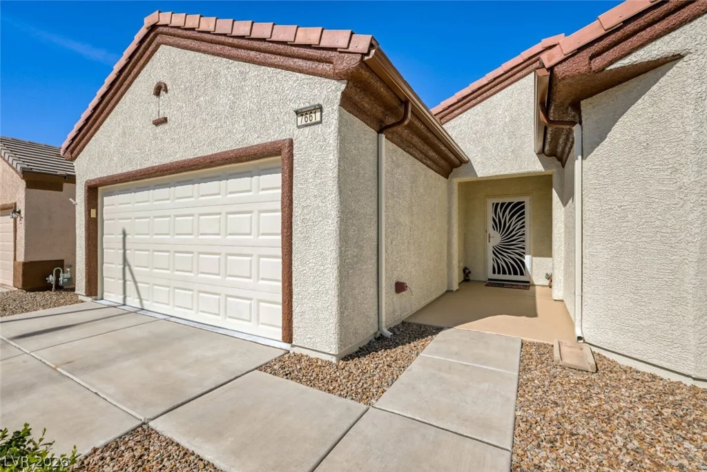 7661 Broadwing, North Las Vegas, NV 89084