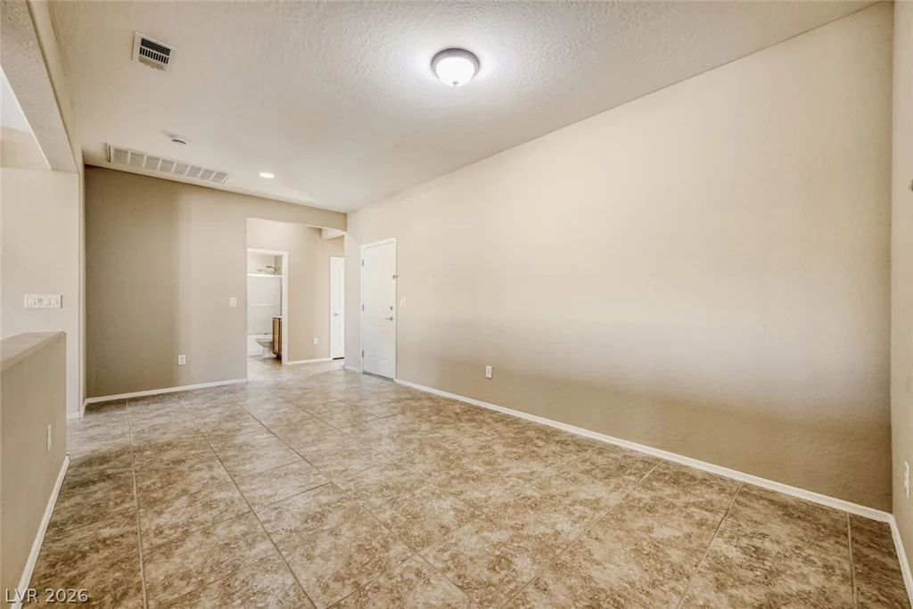 7661 Broadwing, North Las Vegas, NV 89084