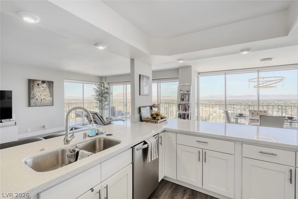 3111 Bel Air, Las Vegas, NV 89109