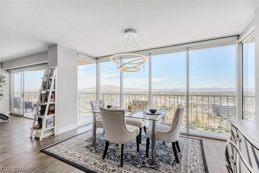 3111 Bel Air, Las Vegas, NV 89109