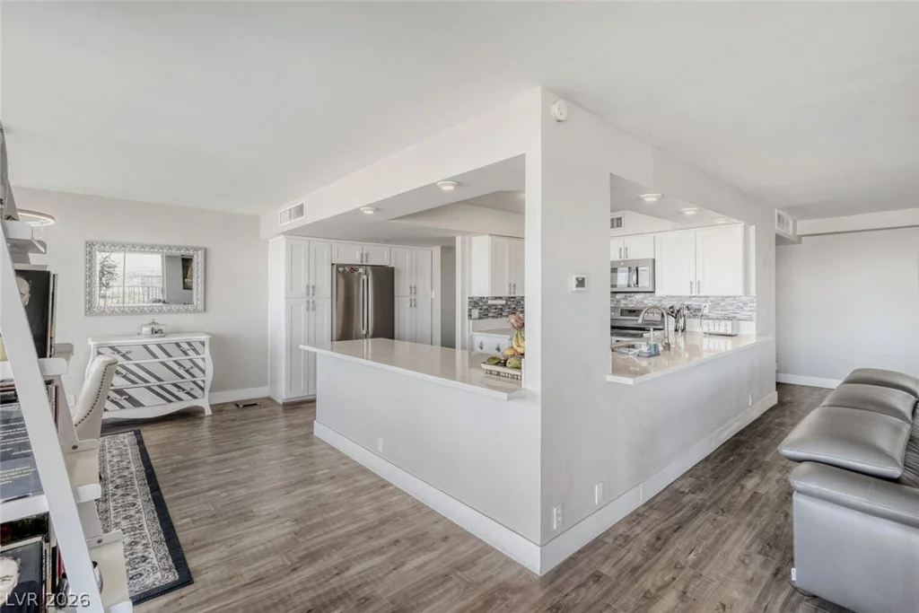 3111 Bel Air, Las Vegas, NV 89109