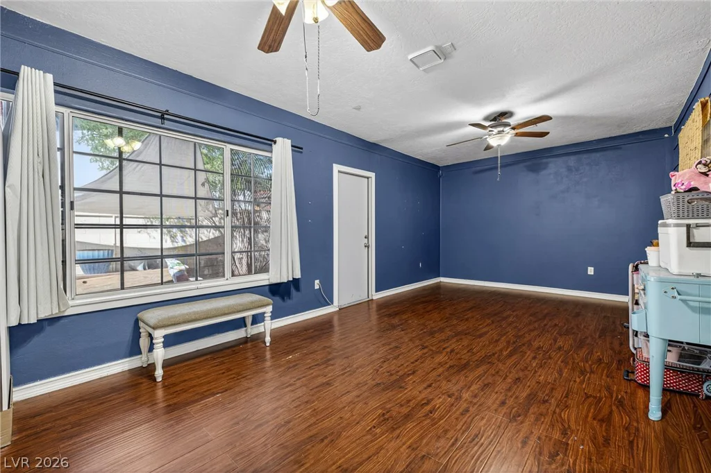 4534 Emerald, Las Vegas, NV 89120