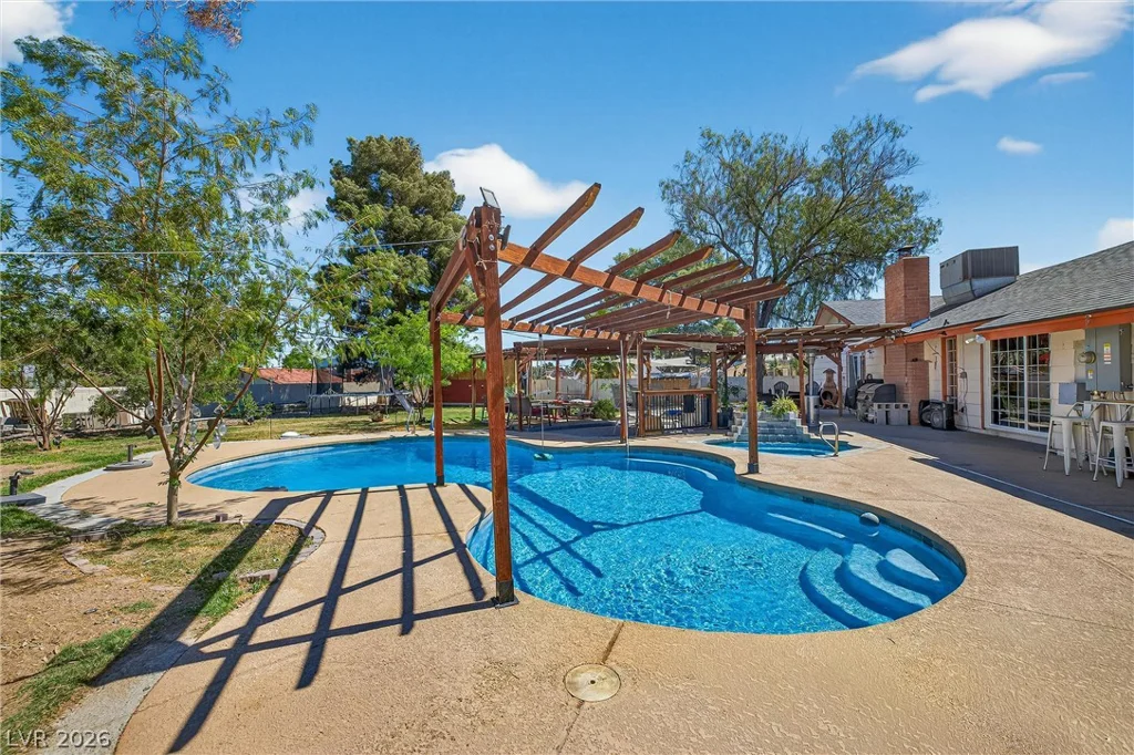 4534 Emerald, Las Vegas, NV 89120