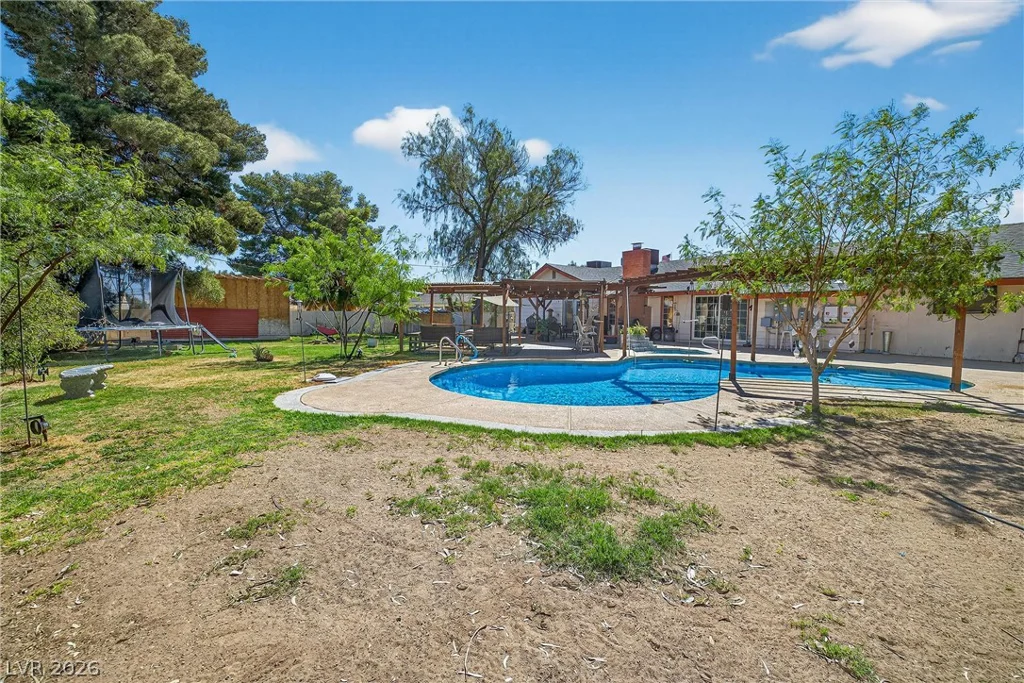 4534 Emerald, Las Vegas, NV 89120