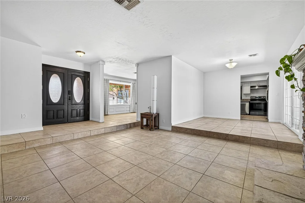 4534 Emerald, Las Vegas, NV 89120