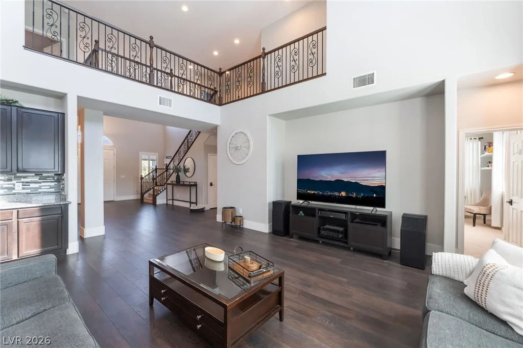 7105 Bluebird Wing, North Las Vegas, NV 89084