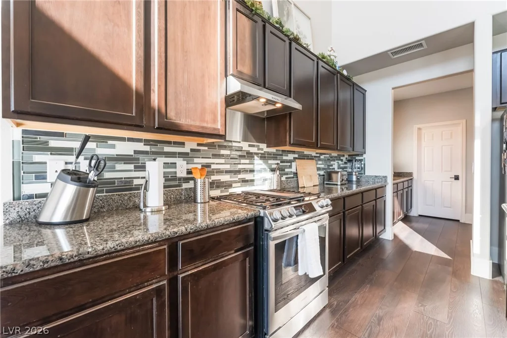 7105 Bluebird Wing, North Las Vegas, NV 89084