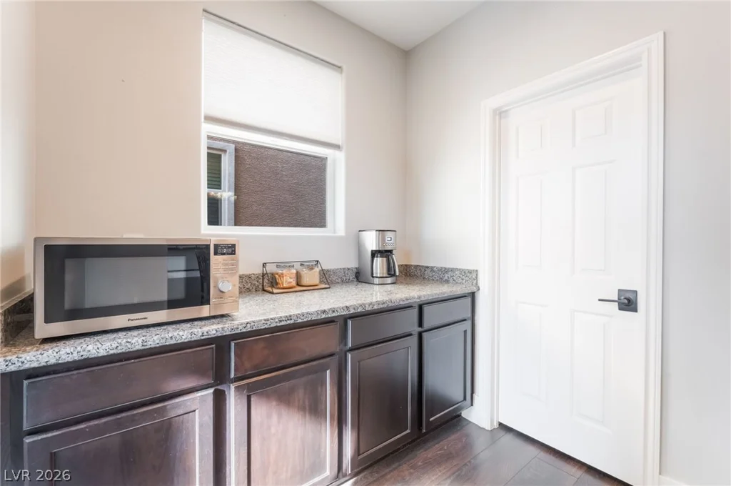 7105 Bluebird Wing, North Las Vegas, NV 89084