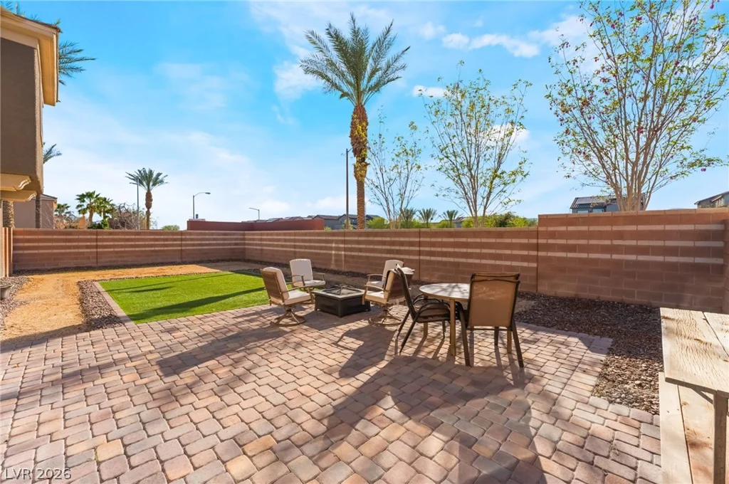 7105 Bluebird Wing, North Las Vegas, NV 89084