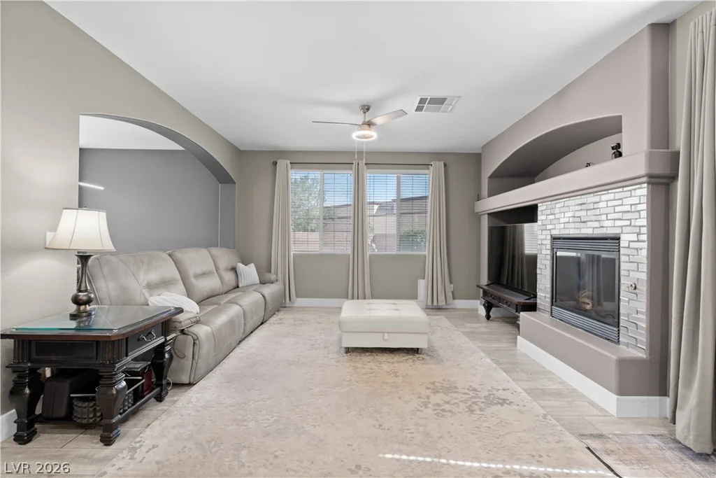 214 Rolling Desert, Henderson, NV 89012