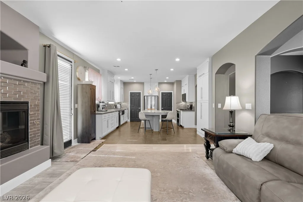 214 Rolling Desert, Henderson, NV 89012