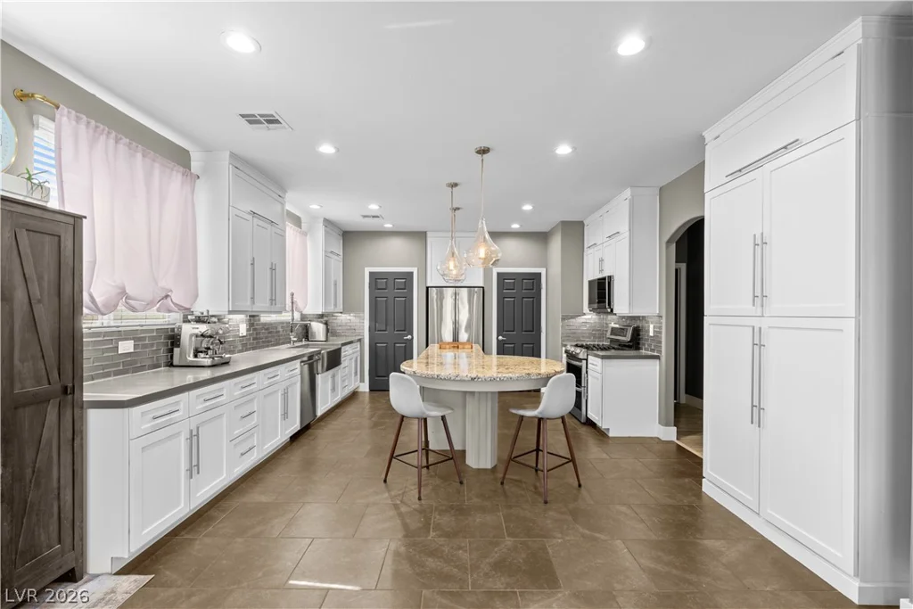 214 Rolling Desert, Henderson, NV 89012