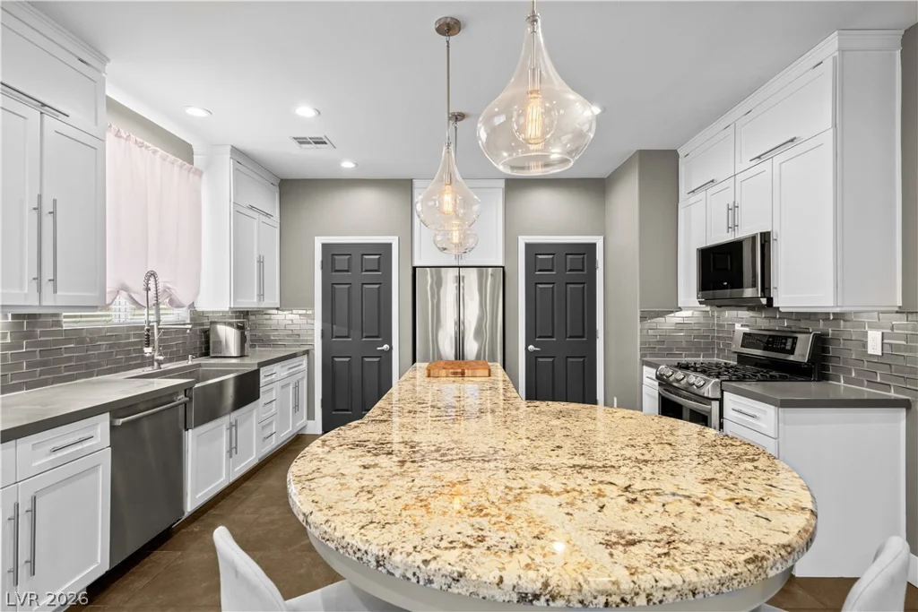 214 Rolling Desert, Henderson, NV 89012