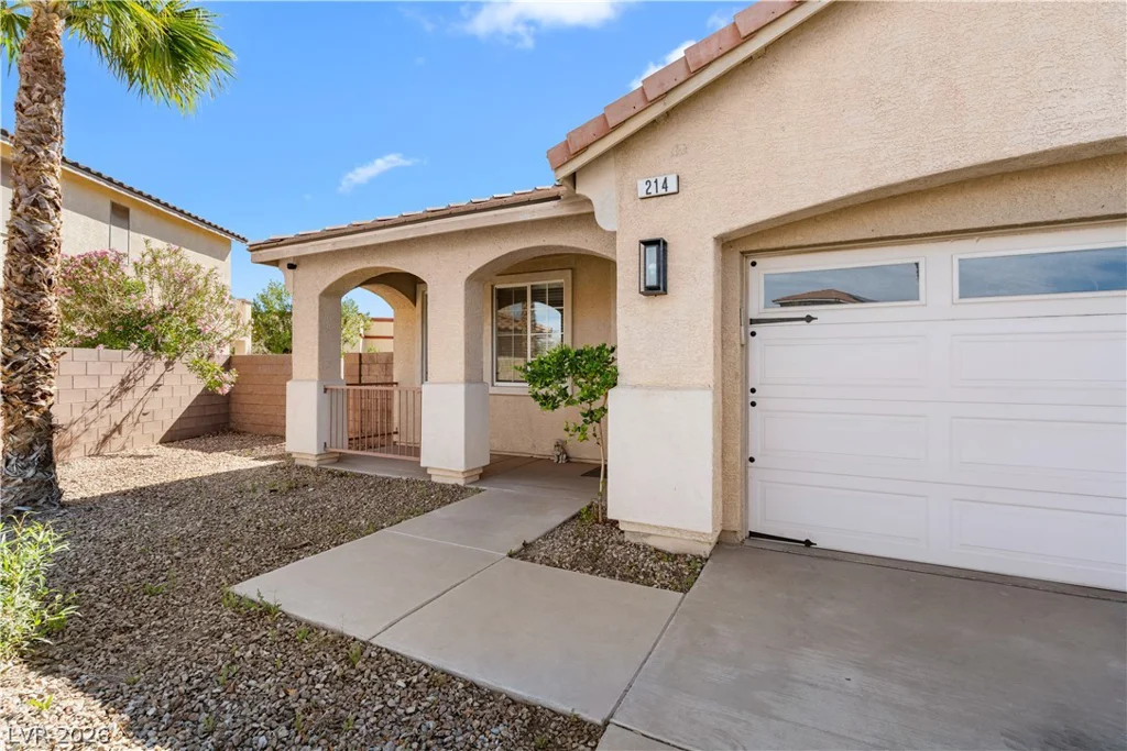 214 Rolling Desert, Henderson, NV 89012