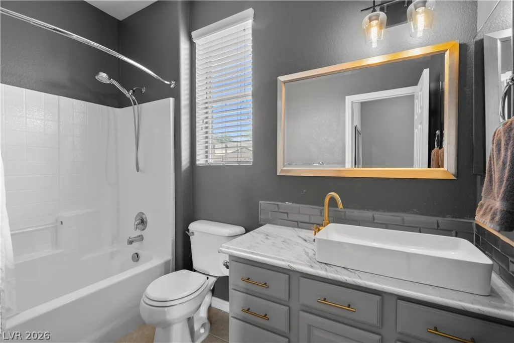 214 Rolling Desert, Henderson, NV 89012