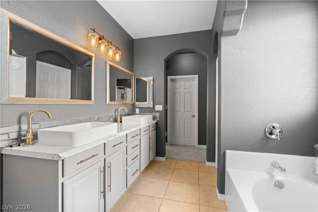 214 Rolling Desert, Henderson, NV 89012