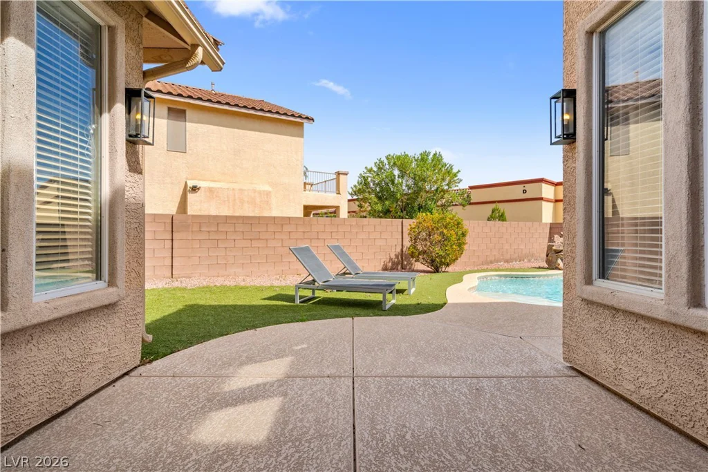 214 Rolling Desert, Henderson, NV 89012