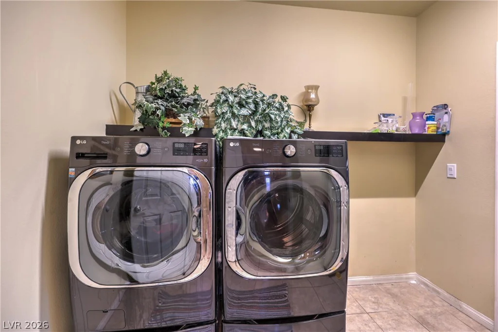 1010 Saffex Rose, Henderson, NV 89052