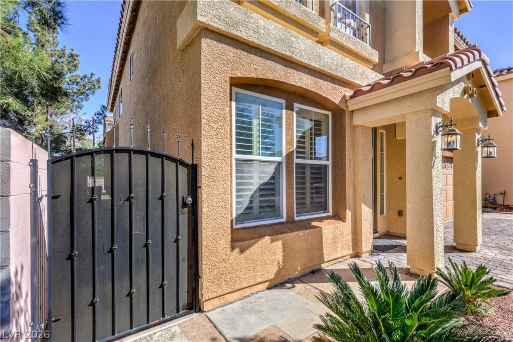 1010 Saffex Rose, Henderson, NV 89052