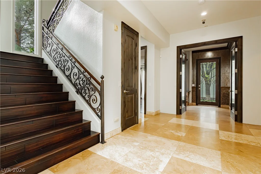 2057 Troon, Henderson, NV 89074